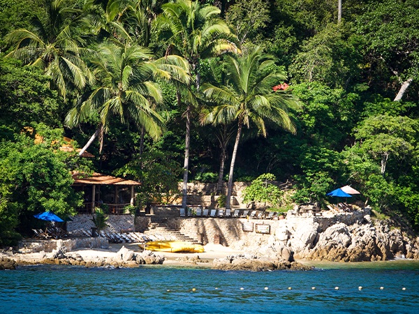 Las Caletas beach hideaway